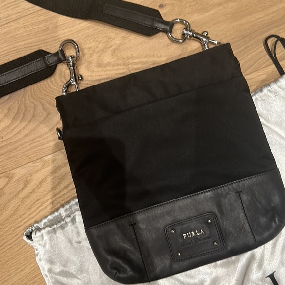 Furla cross body bag - Picture 2 of 4